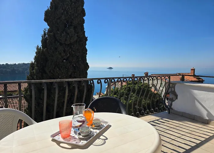 La Vista - Sea View Apartments